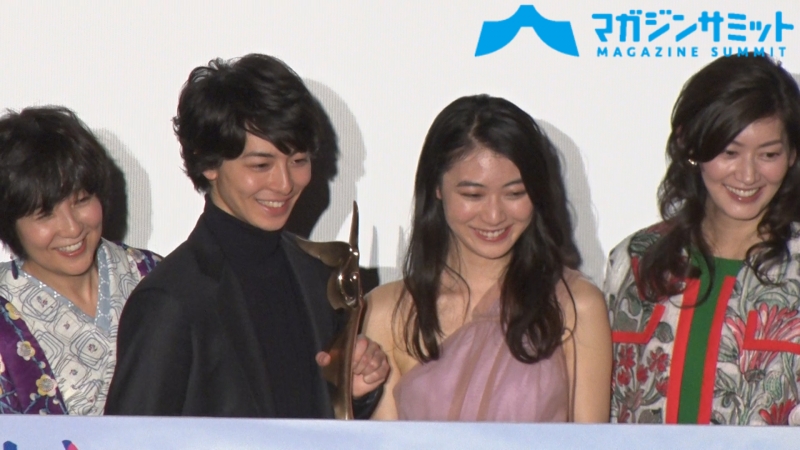 【動画】高杉真宙が緊張する時のクセが発覚！/映画『笑顔の向こうに』完...